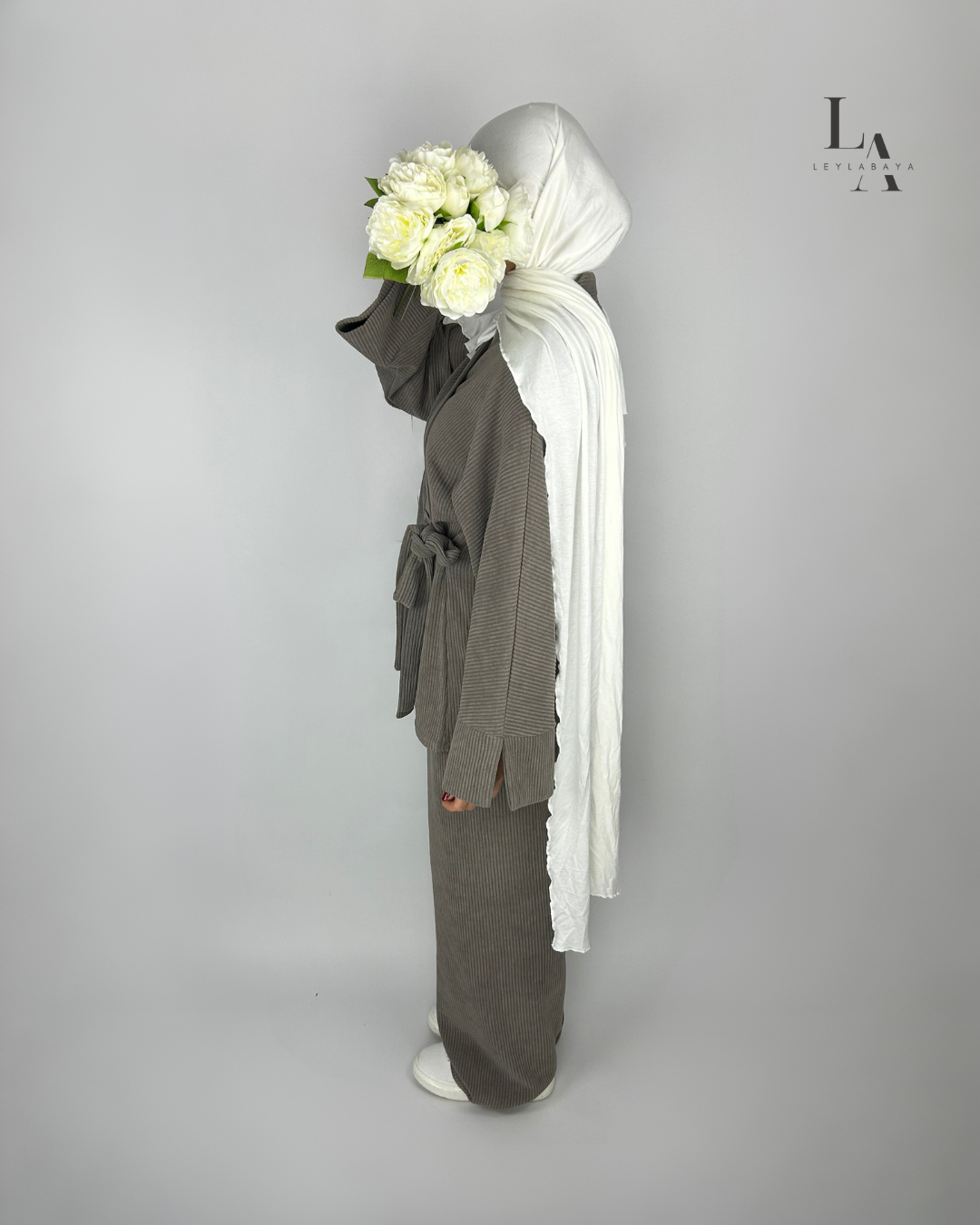 2-TEILER NADIRA