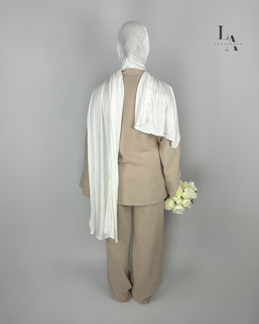 2-TEILER NADIRA