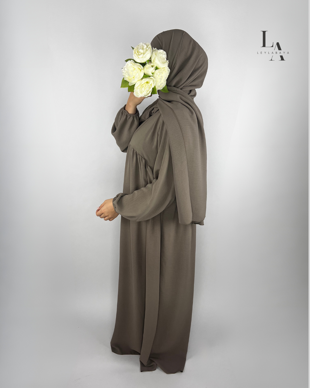 ABAYA SARA SET (INKL. HIJAB) TAUPE
